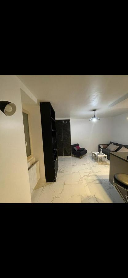 Moderne 15 Appartement *